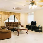 Clover Homestay