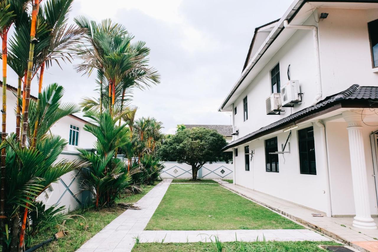 Clover Homestay Johor Bahru